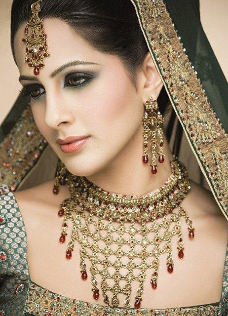 Beauty salon Listing Category Stylish Beauty Parlour